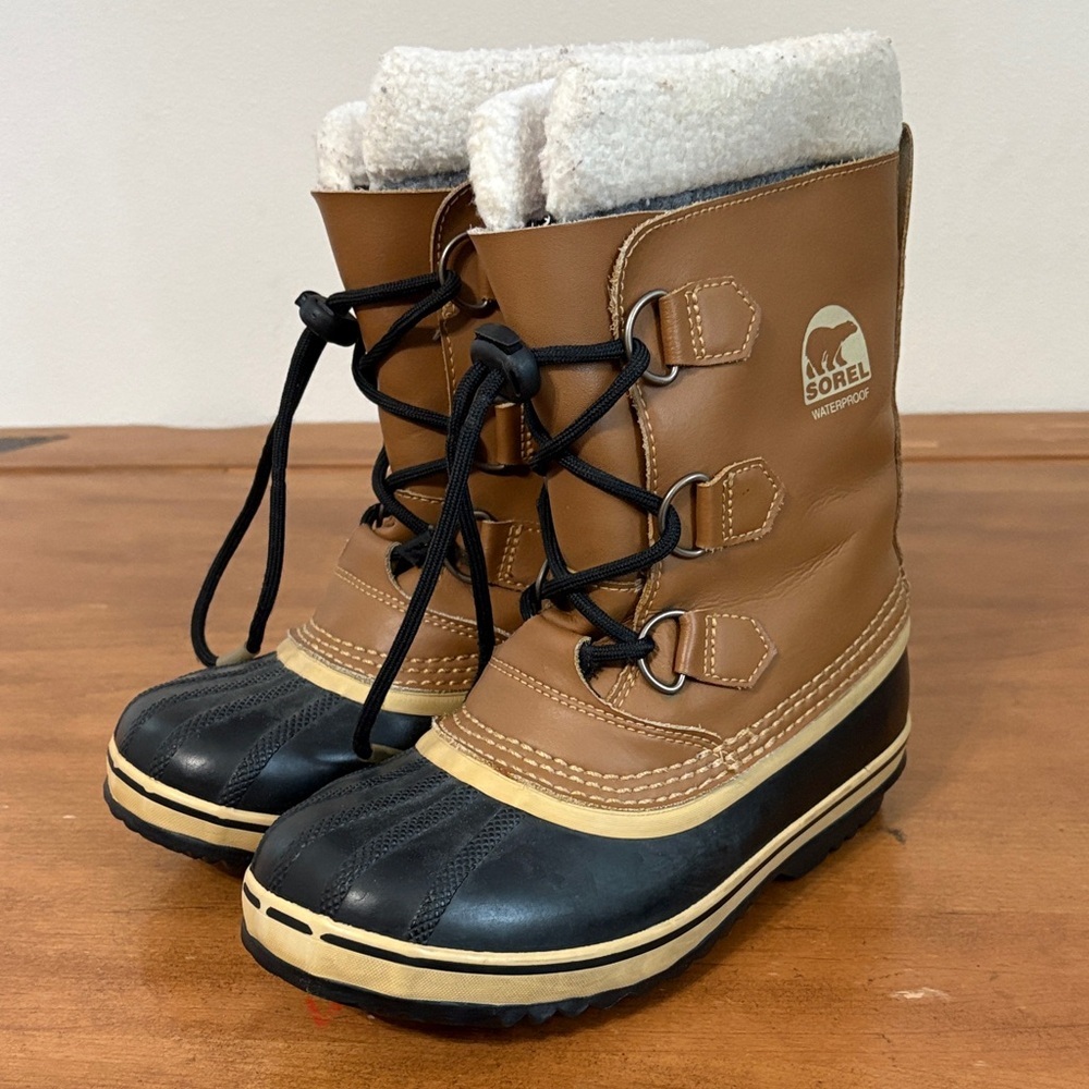 Sorel Caribou Waterproof Boots Size 4